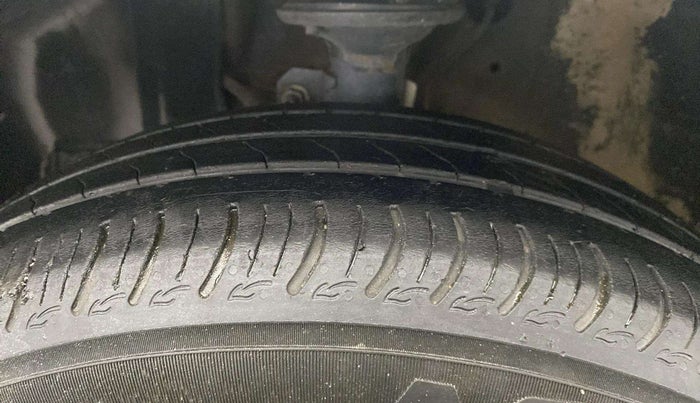 2023 Maruti New Wagon-R VXI CNG 1.0, CNG, Manual, 41,837 km, Left Front Tyre Tread