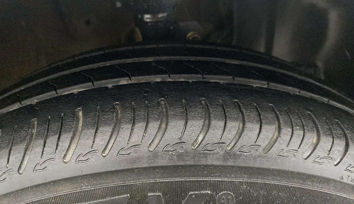 2023 Maruti New Wagon-R VXI CNG 1.0, CNG, Manual, 41,837 km, Right Front Tyre Tread