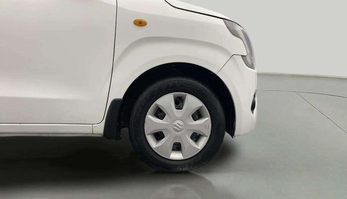 2023 Maruti New Wagon-R VXI CNG 1.0, CNG, Manual, 41,837 km, Right Front Wheel