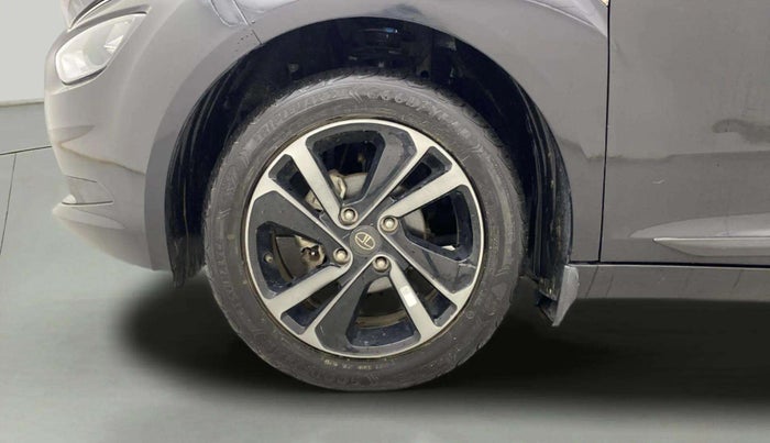 2021 Tata ALTROZ XZ PLUS PETROL DARK EDITION, Petrol, Manual, 3,946 km, Left Front Wheel
