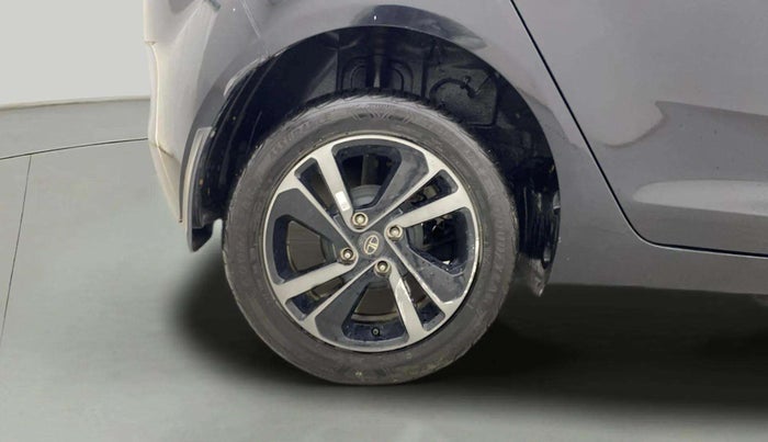 2021 Tata ALTROZ XZ PLUS PETROL DARK EDITION, Petrol, Manual, 3,946 km, Right Rear Wheel