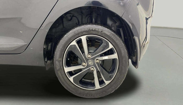 2021 Tata ALTROZ XZ PLUS PETROL DARK EDITION, Petrol, Manual, 3,946 km, Left Rear Wheel