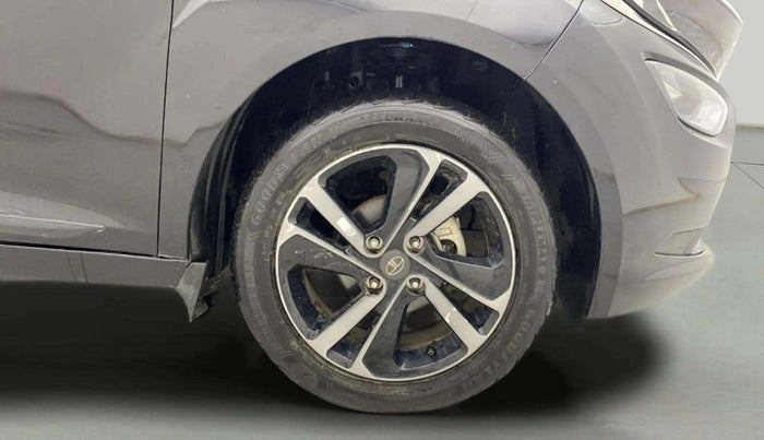 2021 Tata ALTROZ XZ PLUS PETROL DARK EDITION, Petrol, Manual, 3,946 km, Right Front Wheel