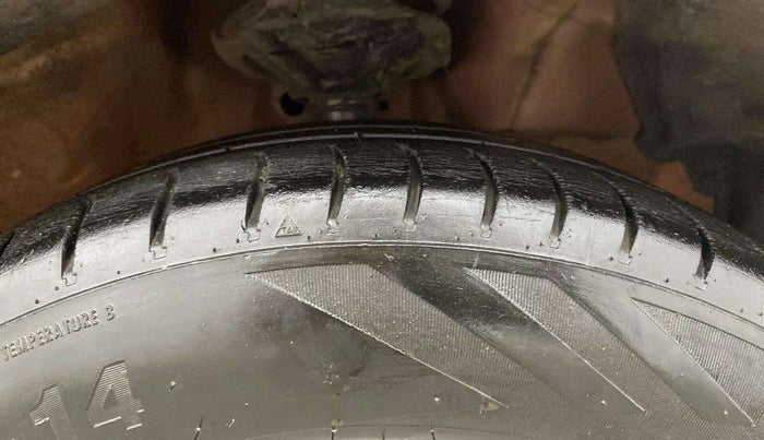 2017 Maruti Celerio VXI AMT, Petrol, Automatic, 98,502 km, Right Front Tyre Tread