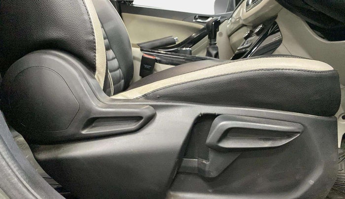 2021 Tata NEXON XZ PLUS PETROL SUNROOF, Petrol, Manual, 34,371 km, Driver Side Adjustment Panel