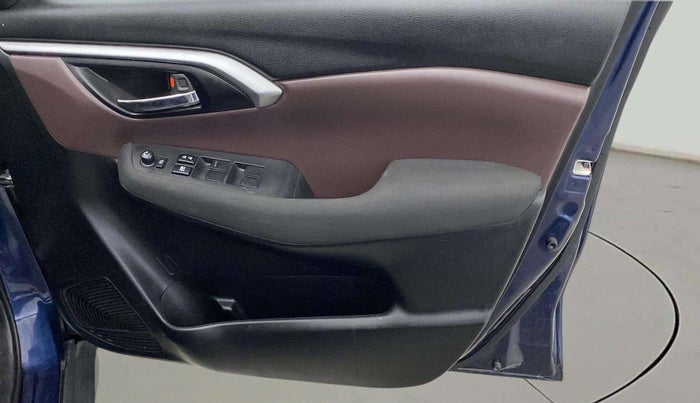 2024 Maruti Grand Vitara DELTA SMART HYBRID, Petrol, Manual, 21,377 km, Driver Side Door Panels Control