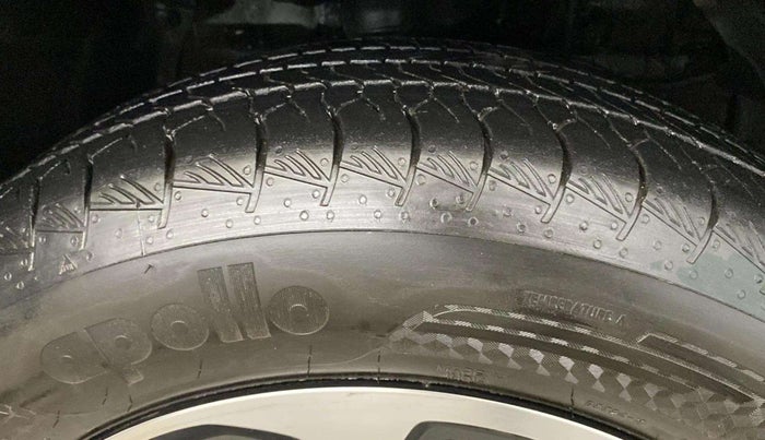 2024 Maruti Grand Vitara DELTA SMART HYBRID, Petrol, Manual, 21,377 km, Right Front Tyre Tread