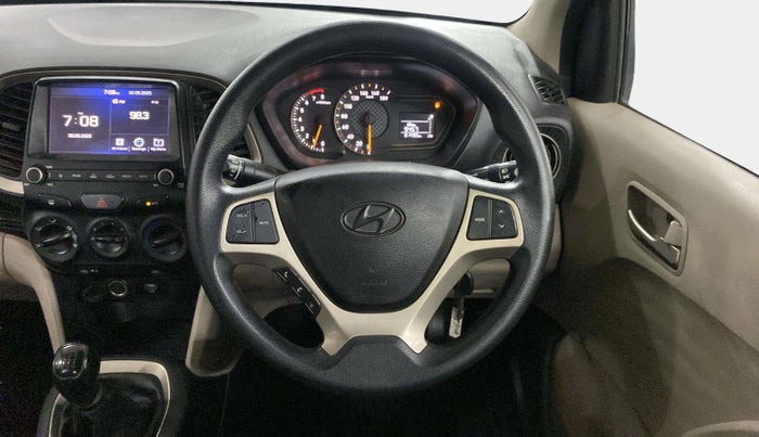 2019 Hyundai NEW SANTRO SPORTZ CNG, CNG, Manual, 81,456 km, Steering Wheel Close Up