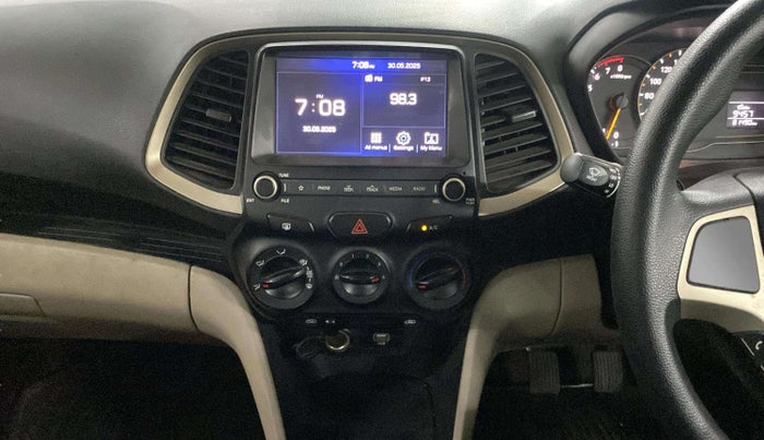 2019 Hyundai NEW SANTRO SPORTZ CNG, CNG, Manual, 81,456 km, Air Conditioner