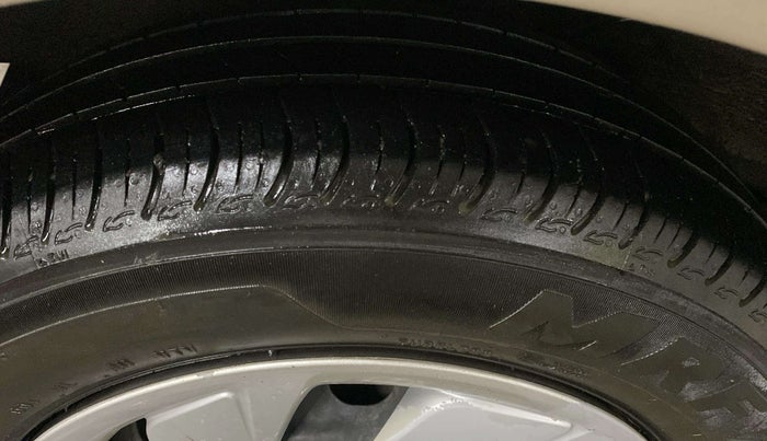 2019 Hyundai NEW SANTRO SPORTZ CNG, CNG, Manual, 81,456 km, Right Rear Tyre Tread