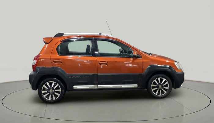 2015 Toyota Etios CROSS 1.2 G, Petrol, Manual, 82,646 km, Right Side View
