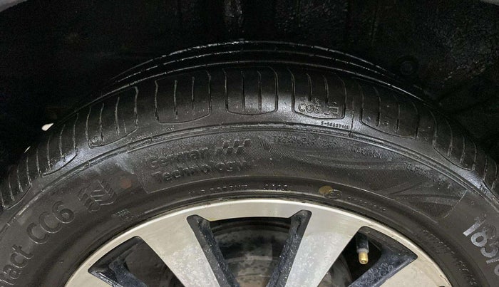2015 Toyota Etios CROSS 1.2 G, Petrol, Manual, 82,646 km, Right Rear Tyre Tread