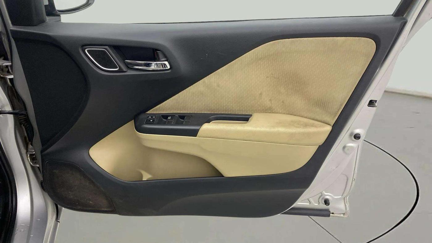 2018 Honda City 1.5L I-VTE V CVT, Petrol, Automatic, 36,954 km, Driver Side Door Panels Control