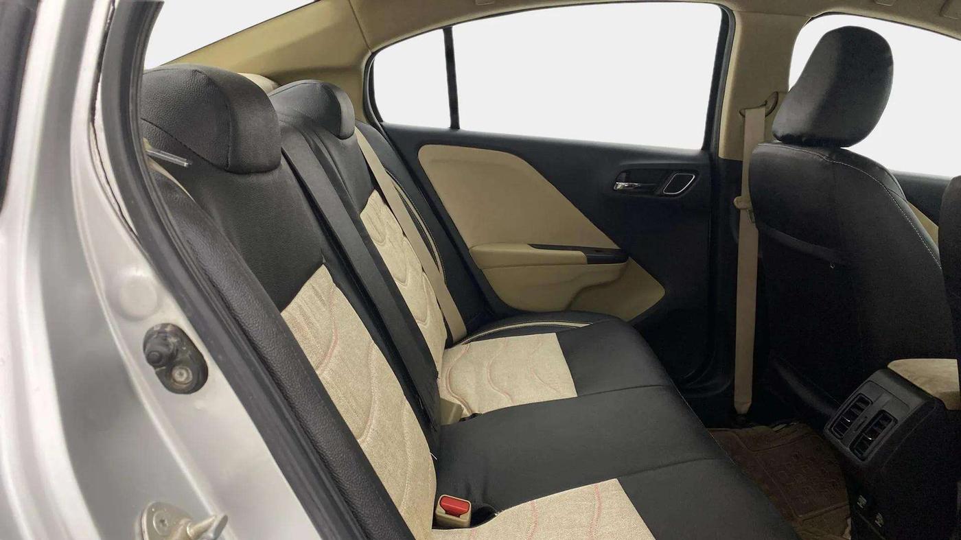 2018 Honda City 1.5L I-VTE V CVT, Petrol, Automatic, 36,954 km, Right Side Rear Door Cabin