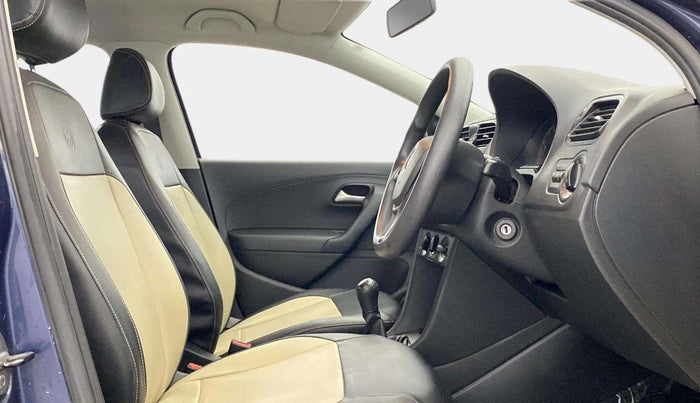 2015 Volkswagen Polo TRENDLINE 1.2L PETROL, Petrol, Manual, 26,985 km, Right Side Front Door Cabin