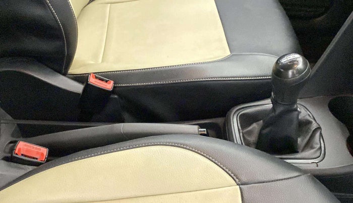 2015 Volkswagen Polo TRENDLINE 1.2L PETROL, Petrol, Manual, 26,985 km, Gear Lever