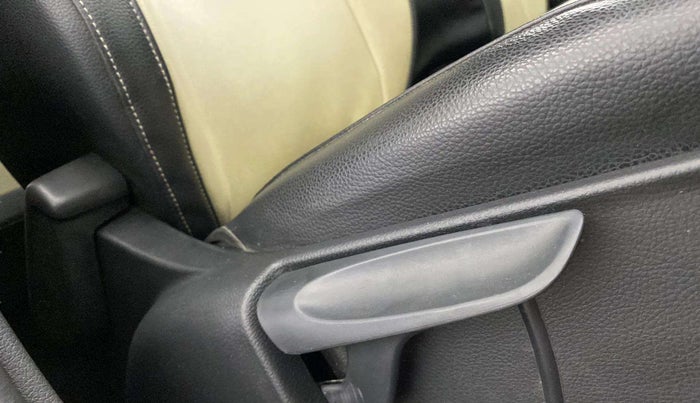 2015 Volkswagen Polo TRENDLINE 1.2L PETROL, Petrol, Manual, 26,985 km, Driver Side Adjustment Panel