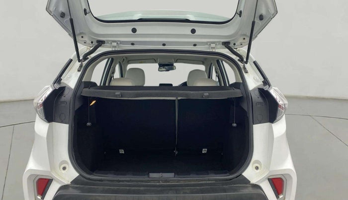2022 Tata NEXON XZA PLUS (PREMIUM) DIESEL, Diesel, Automatic, 36,658 km, Boot Inside