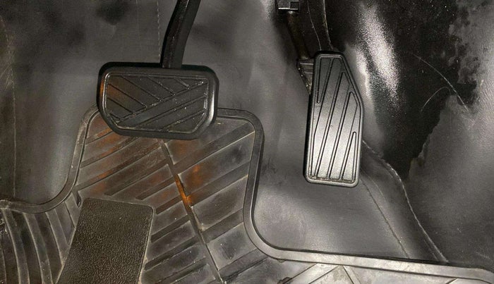 2020 Maruti Baleno ZETA CVT PETROL 1.2, Petrol, Automatic, 17,895 km, Pedals