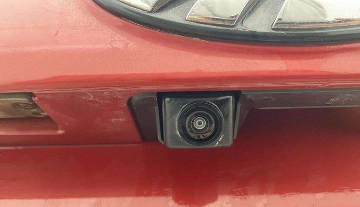 2020 Mahindra XUV300 W8 1.2 PETROL, Petrol, Manual, 22,399 km, Parking Camera