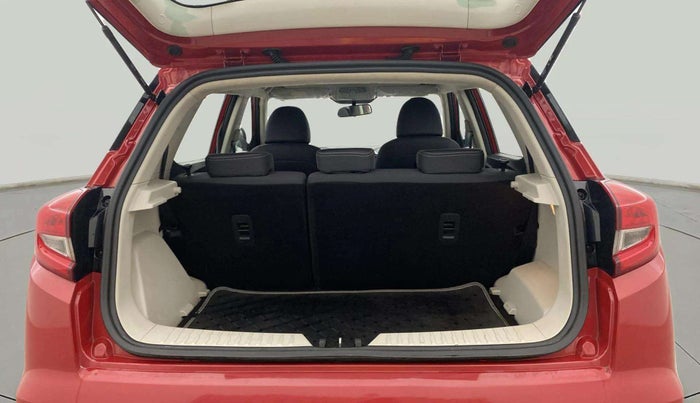 2020 Mahindra XUV300 W8 1.2 PETROL, Petrol, Manual, 22,399 km, Boot Inside