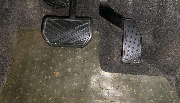 2017 Maruti Wagon R 1.0 VXI AMT, Petrol, Automatic, 13,942 km, Pedals