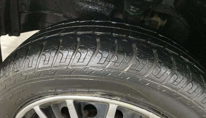 2017 Maruti Wagon R 1.0 VXI AMT, Petrol, Automatic, 13,942 km, Left Front Tyre Tread