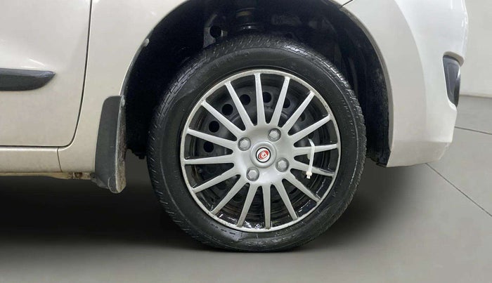 2017 Maruti Wagon R 1.0 VXI AMT, Petrol, Automatic, 13,942 km, Right Front Wheel