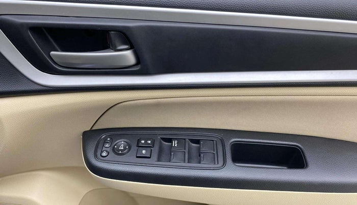 2024 Honda Amaze VX 1.2 Petrol MT, Petrol, Manual, 10,841 km, Driver Side Door Panels Control