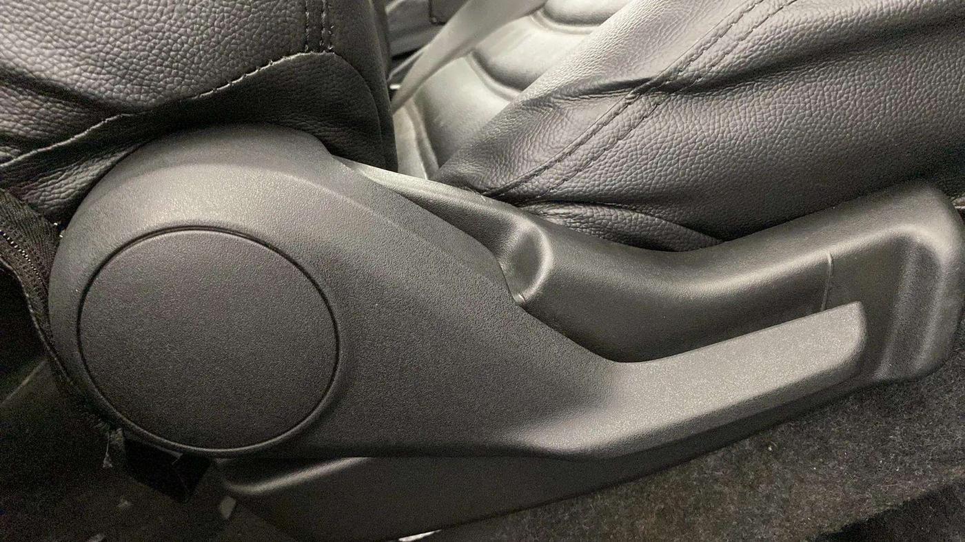 2022 Maruti Celerio VXI, Petrol, Manual, 25,989 km, Driver Side Adjustment Panel