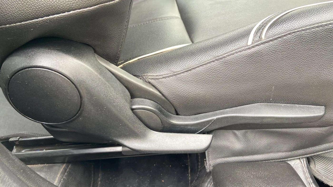 2019 Maruti Swift VXI, Petrol, Manual, 78,832 km, Driver Side Adjustment Panel