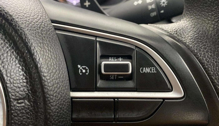 2023 Maruti BREZZA ZXI  AT SMART HYBRID DUAL TONE, Petrol, Automatic, 30,821 km, Adaptive Cruise Control
