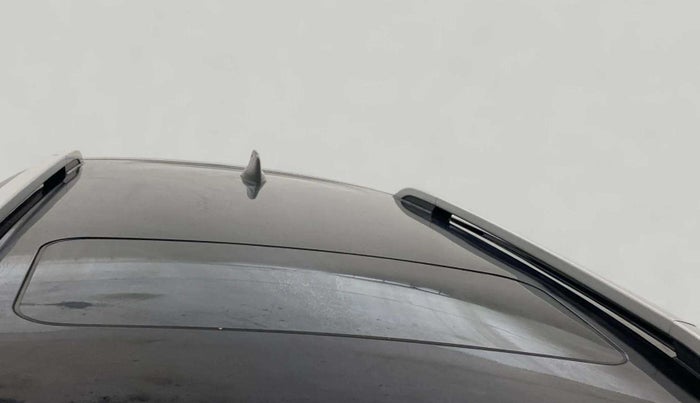 2023 Maruti BREZZA ZXI  AT SMART HYBRID DUAL TONE, Petrol, Automatic, 30,821 km, Moonroof/ Sunroof