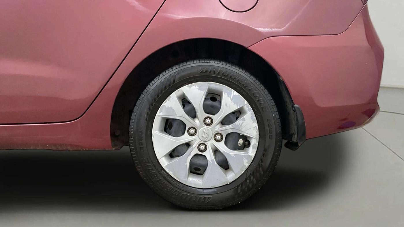 2017 Hyundai Xcent S 1.2, Petrol, Manual, 85,341 km, Left Rear Wheel