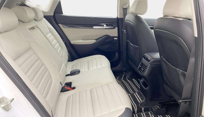 2019 KIA SELTOS GTX PLUS 1.4 PETROL, Petrol, Manual, 33,718 km, Right Side Rear Door Cabin