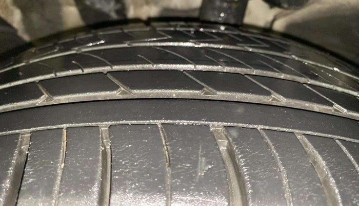 2021 KIA SELTOS HTX 1.5 DIESEL, Diesel, Manual, 9,327 km, Left Front Tyre Tread