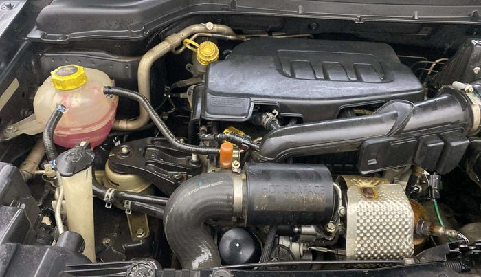 2021 Mahindra XUV300 W8 (O) 1.2 PETROL, Petrol, Manual, 58,368 km, Engine View - Right