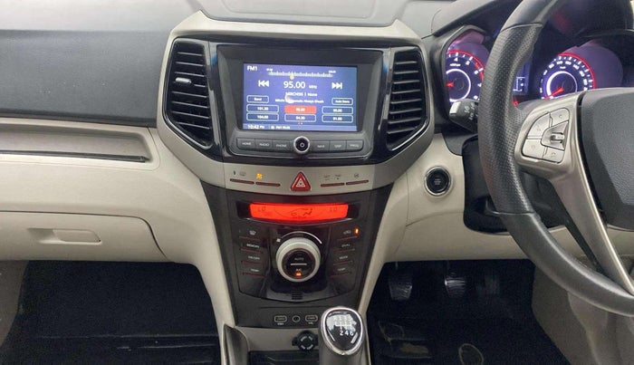 2021 Mahindra XUV300 W8 (O) 1.2 PETROL, Petrol, Manual, 58,368 km, Air Conditioner