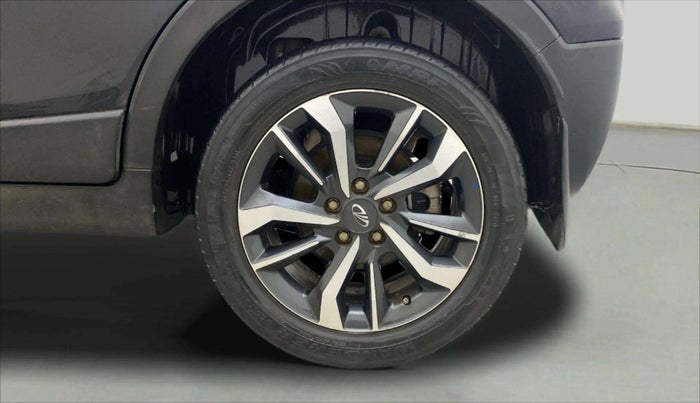 2021 Mahindra XUV300 W8 (O) 1.2 PETROL, Petrol, Manual, 58,368 km, Left Rear Wheel