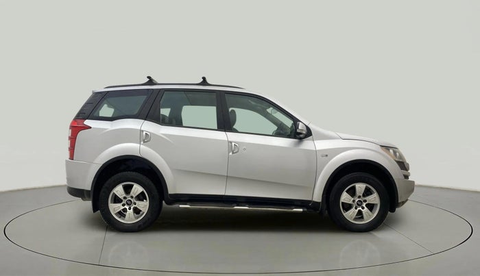 2013 Mahindra XUV500 W8, Diesel, Manual, 1,19,153 km, Right Side View
