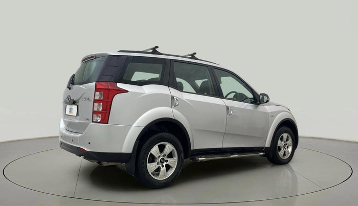 2013 Mahindra XUV500 W8, Diesel, Manual, 1,19,153 km, Right Back Diagonal