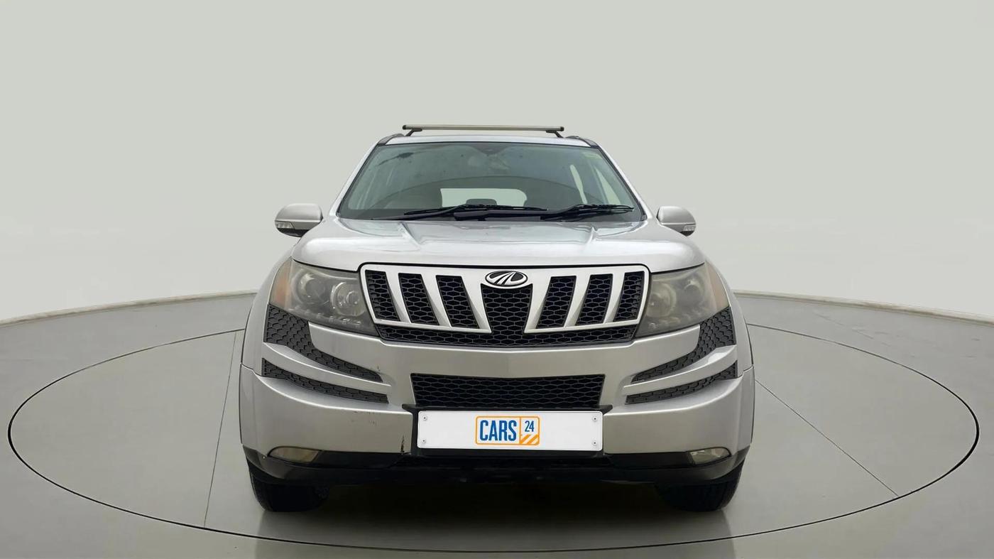 2013 Mahindra XUV500 W8, Diesel, Manual, 1,19,153 km, Front