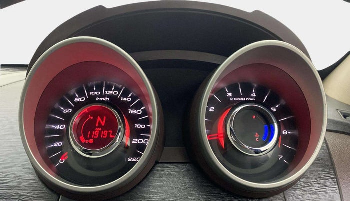 2013 Mahindra XUV500 W8, Diesel, Manual, 1,19,153 km, Odometer Image