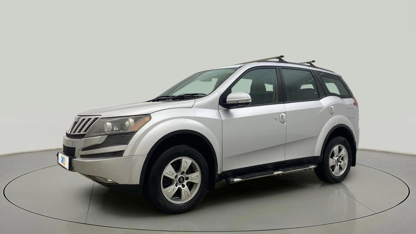 2013 Mahindra XUV500 W8, Diesel, Manual, 1,19,153 km, Left Front Diagonal