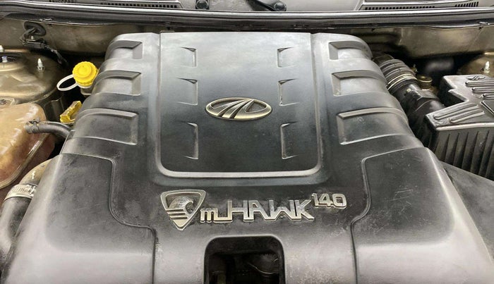 2013 Mahindra XUV500 W8, Diesel, Manual, 1,19,153 km, Engine View