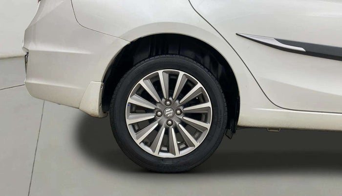 2022 Maruti Ciaz ALPHA  AT 1.5 SHVS PETROL, Petrol, Automatic, 44,028 km, Right Rear Wheel