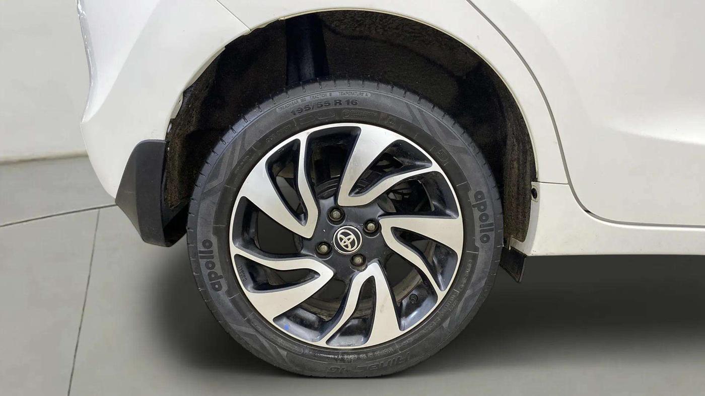 2019 Toyota Glanza G, Petrol, Manual, 79,771 km, Right Rear Wheel