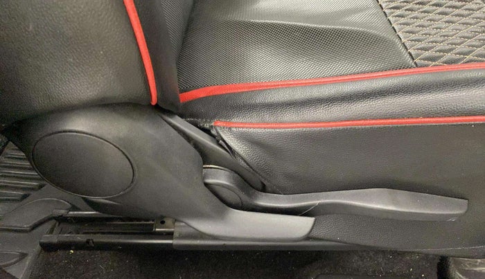 2019 Toyota Glanza G, Petrol, Manual, 79,771 km, Driver Side Adjustment Panel