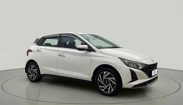2024 Hyundai NEW I20 ASTA (O) 1.2 IVT, Petrol, Automatic, 14,757 km, Right Front Diagonal