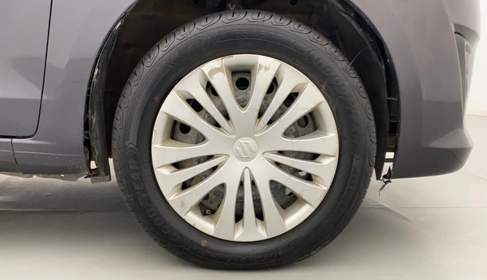 2014 Maruti Ertiga VXI, Petrol, Manual, 57,467 km, Right Front Wheel